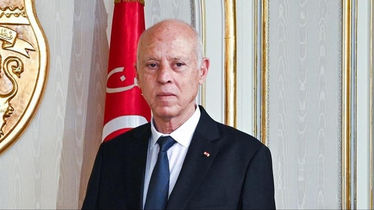 Tunus Cumhurbakan Said, lkedeki 24 ile yeni vali atad