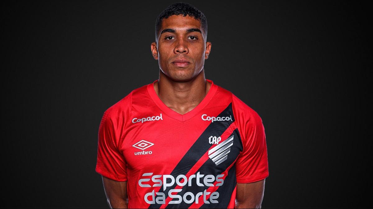 Gztepe, Brezilyal golc Julimar Silva'nn peinde