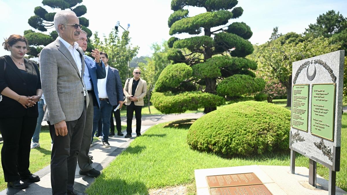 Bakan Uralolu'ndan Gney Kore'deki ehit mezarlna ziyaret