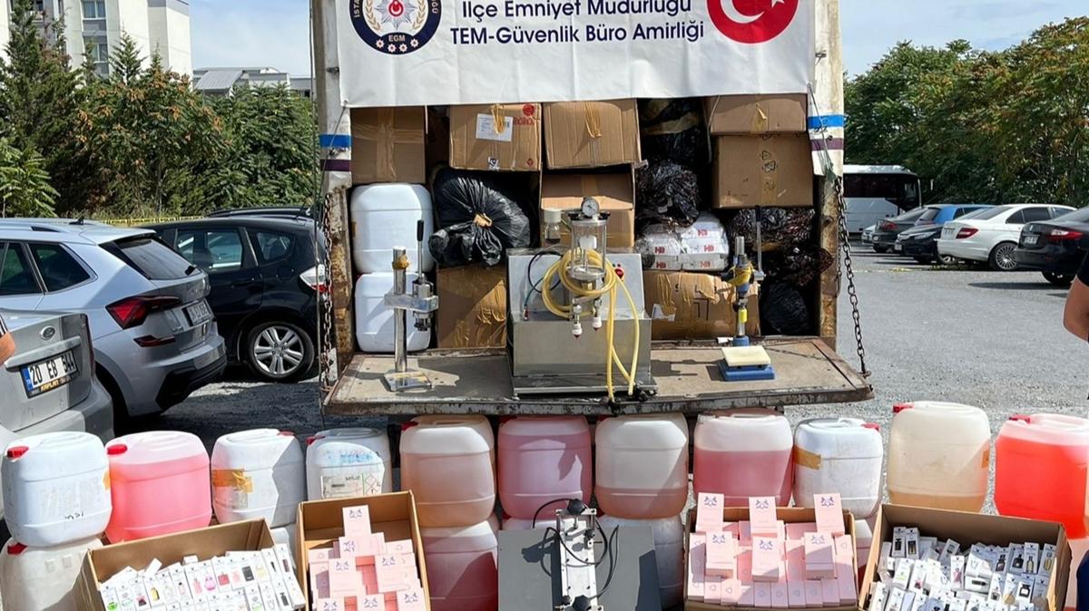 stanbul'da sahte parfm operasyonu: 5 bin ie ele geirildi