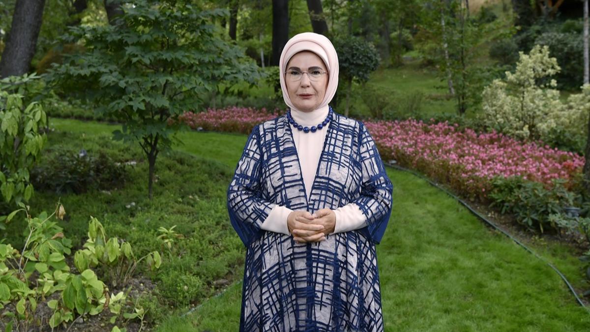 Emine Erdoan'dan Mevlit Kandili mesaj