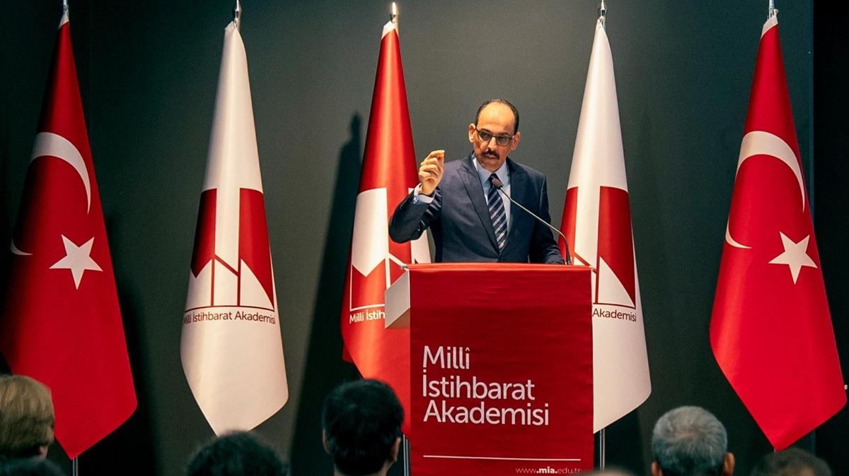 lk dersi brahim Kaln verdi: Milli stihbarat Akademisi eitim hayatna balad