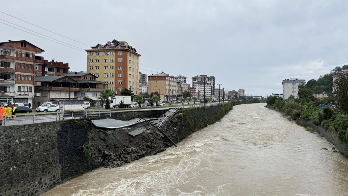 Artvin-Hopa kara yolunda kme