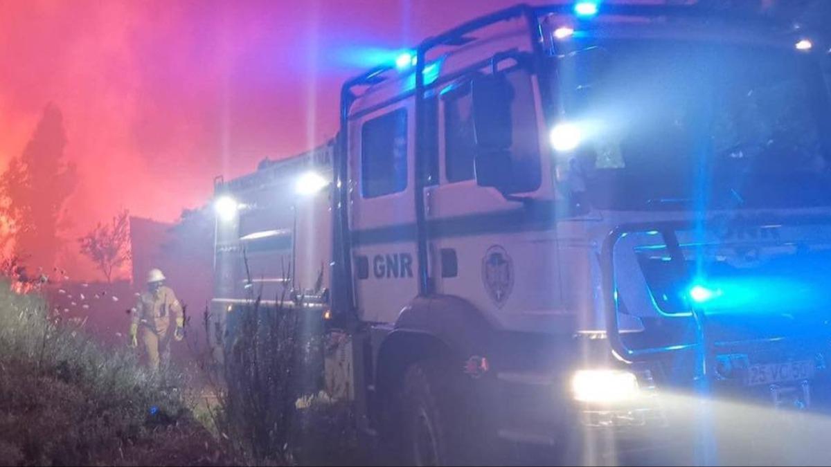 Portekiz orman yangnlar ile mcadele ediyor: 7 kii ld