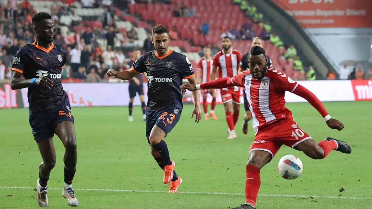 Samsunspor, Baakehir'i 2 golle geti!