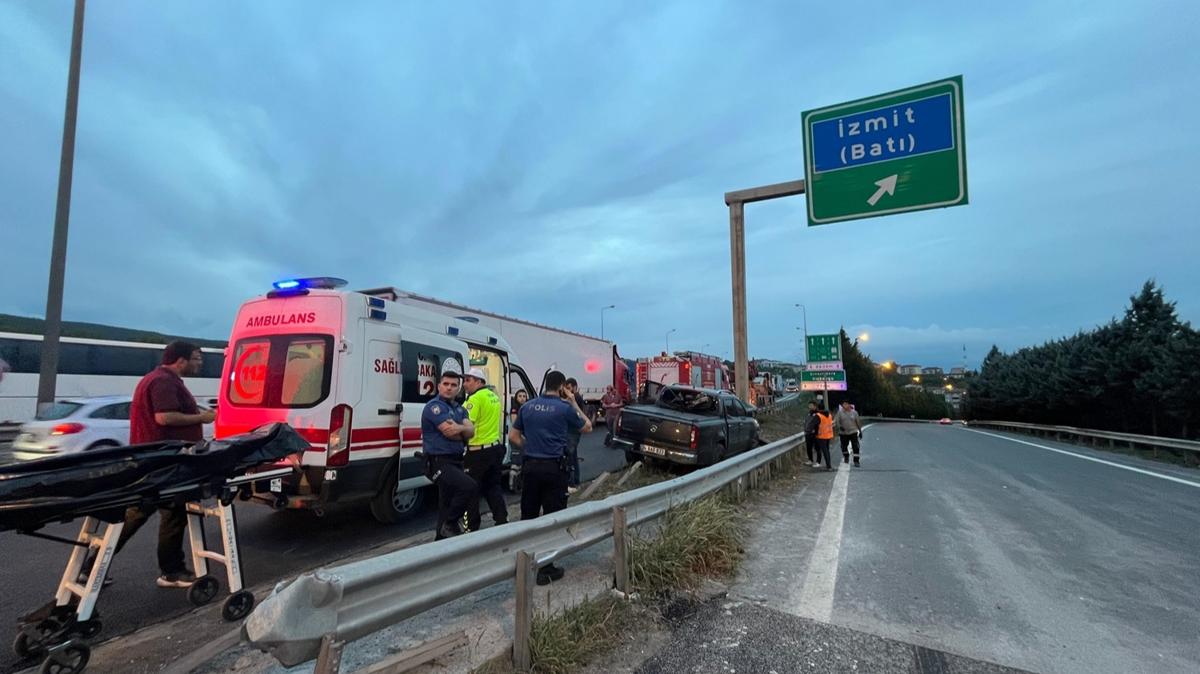 TEM'de feci kaza! Ara bariyere sapland, src hayatn kaybetti