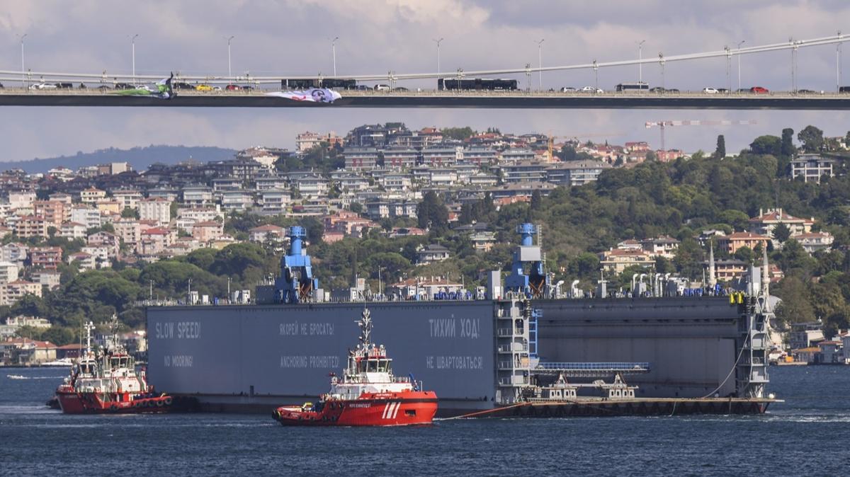 stanbul Boaz'nda gemi trafii ift ynl kapatld