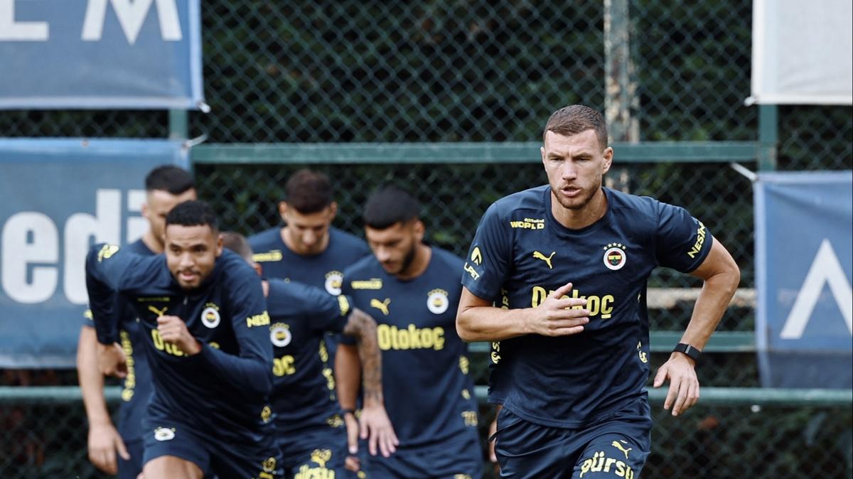 Fenerbahe derbi iin kampa girdi