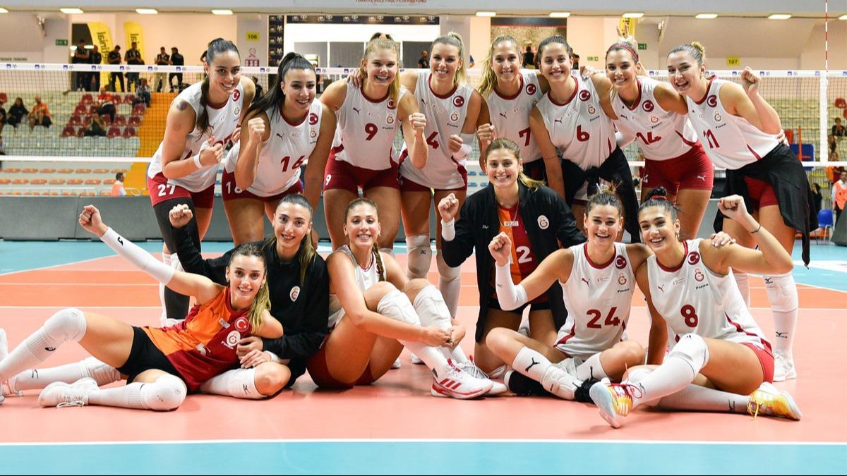 Galatasaray'dan Kupa Voley'de 2'de 2