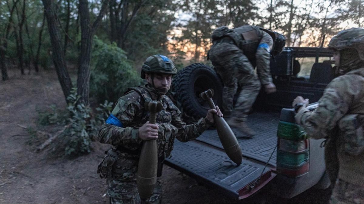 Ukrayna, Rusya'da iki cephanelie saldr dzenledi