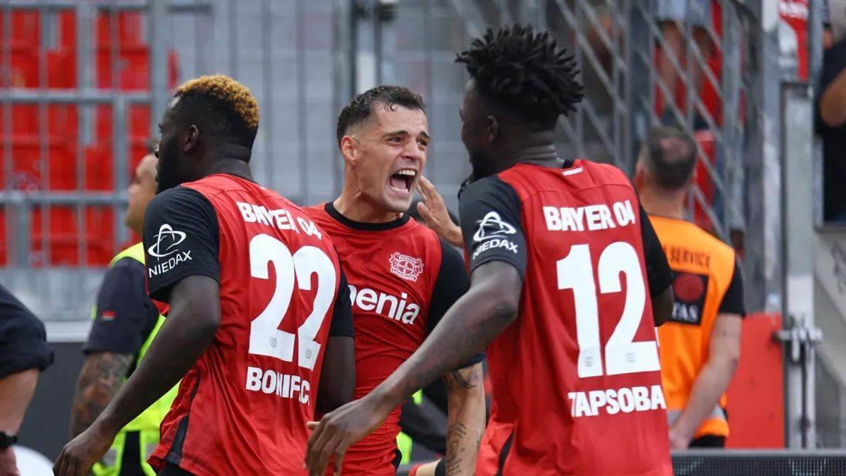 Bayer Leverkusen son nefeste kazand