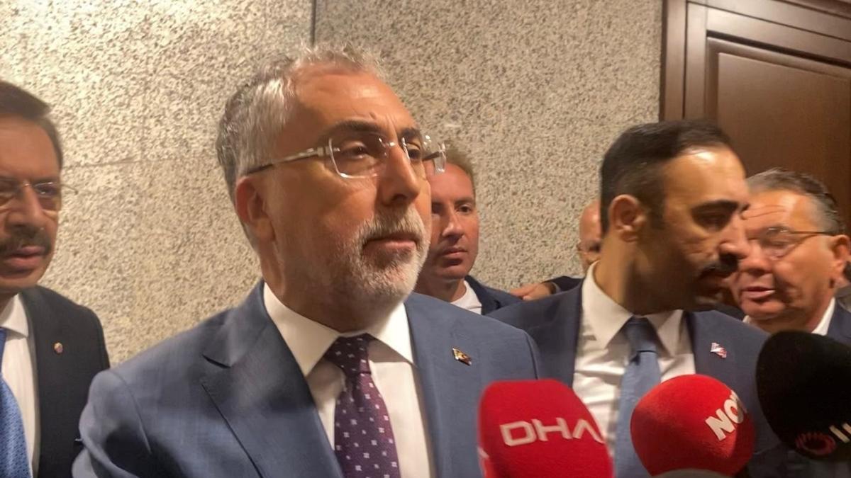 Bakan Ikhan'dan 30 bin temizlik iisi alnmasyla ilgili soruya cevap