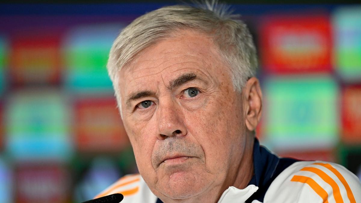 Carlo Ancelotti ilk 11 iin kararn verdi