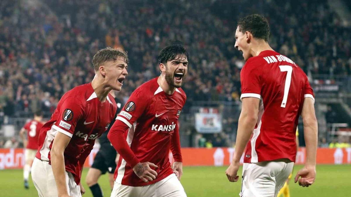 AZ Alkmaar kazanarak balad