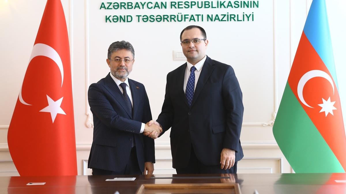 Bakan Yumakl, Memmedov ile bir araya geldi