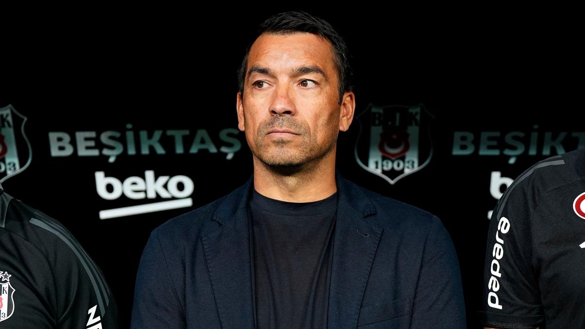 Bronckhorst'tan arpc aklama: Mucize bir doktor deilim