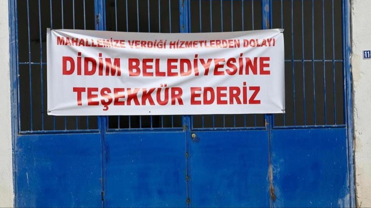 CHP'li Belediye Bakan'nn kendisine teekkr pankart tepki ekti