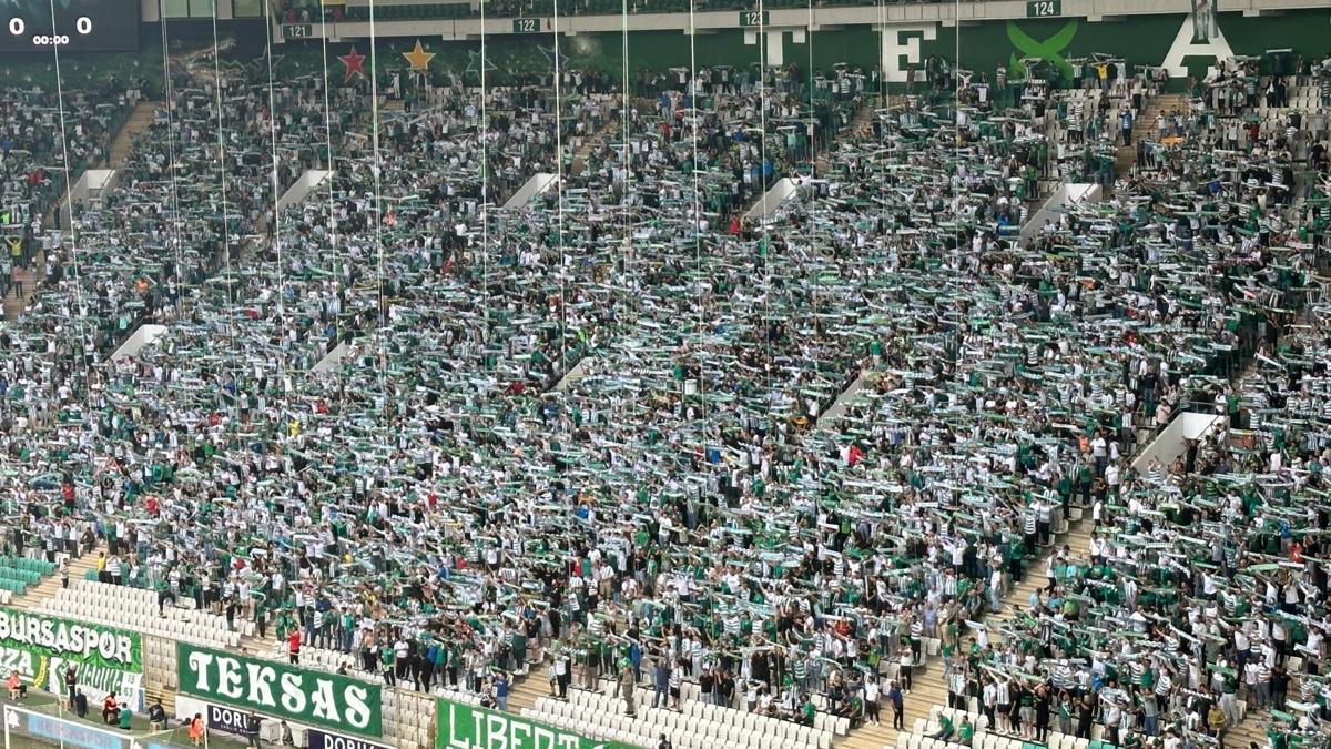 Bursaspor 3 saatte 40 bin bilet satt  