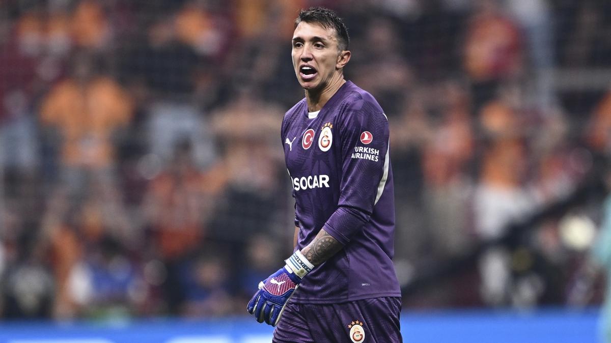 Fernando Muslera'dan dikkat eken paylam