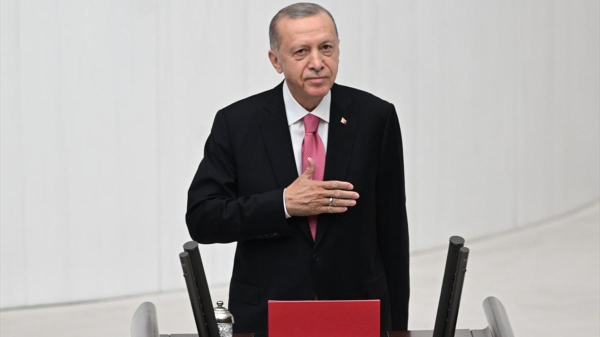 Meclis'te yeni dnem balyor! Bakan Erdoan kritik mesajlar verecek