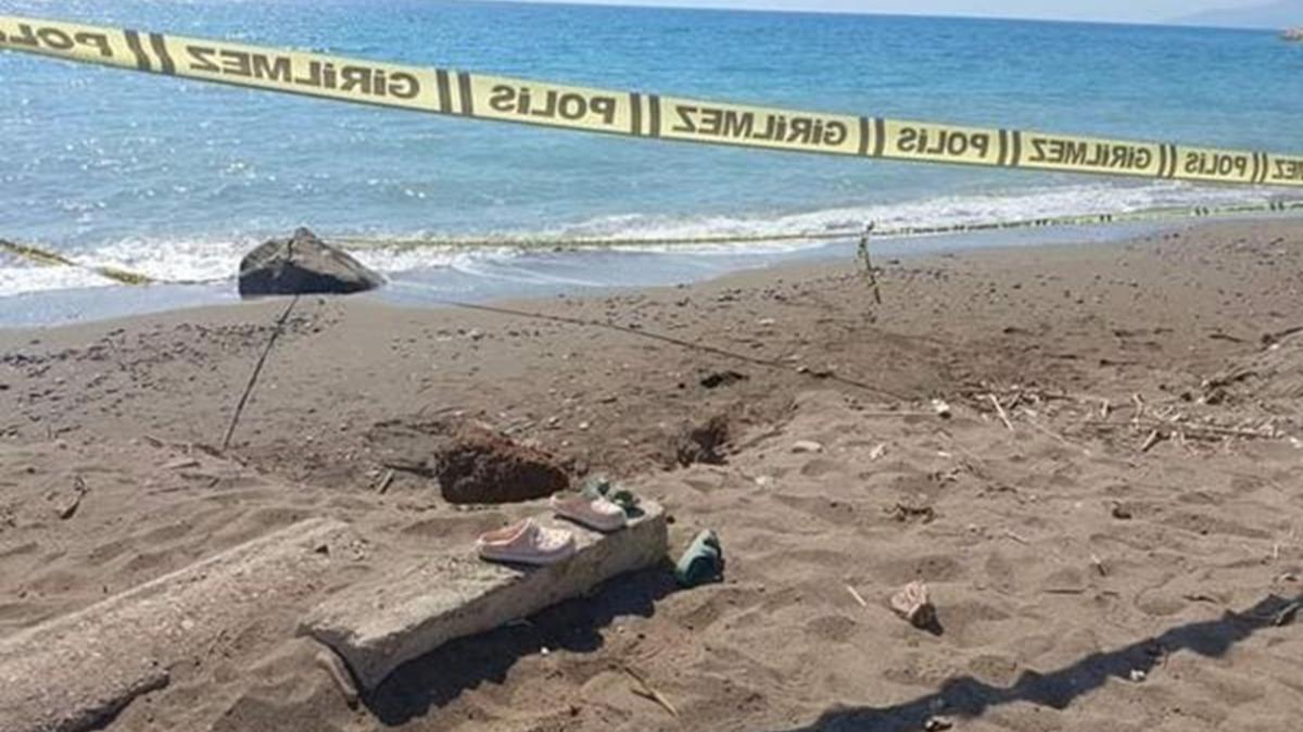Plajda akl almaz olay! Kk ocuk kum tepeciinin altnda kald