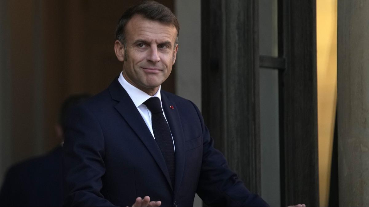 Macron'un poplaritesi en dk seviyede! Bir ayda 3 puan dt