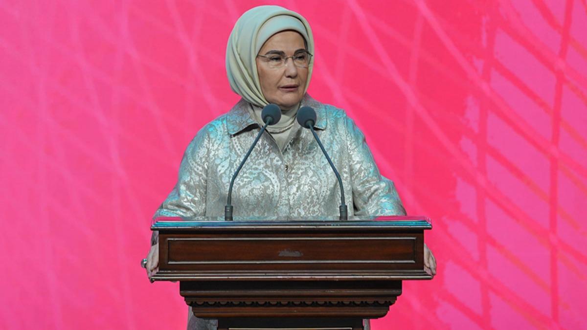 Emine Erdoan'dan Burundi'ye mesaj: Trkiye olarak sahada aktif var olmann sevincini yayoruz