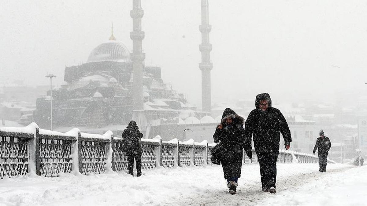 stanbul'a ilk kar ne zaman yaacak? Beklenen tarih akland