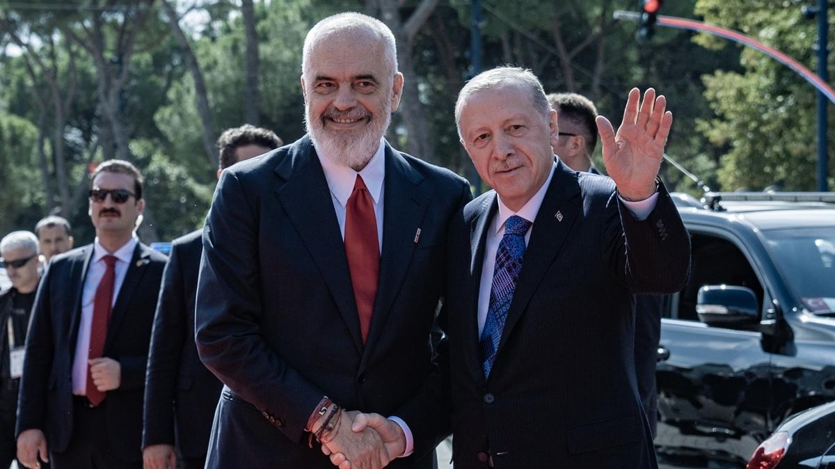 Trkiye'den Arnavutluk'a ''kamikaze dron'' hediyesi! Rama: Kimsenin endielenmesine gerek yok