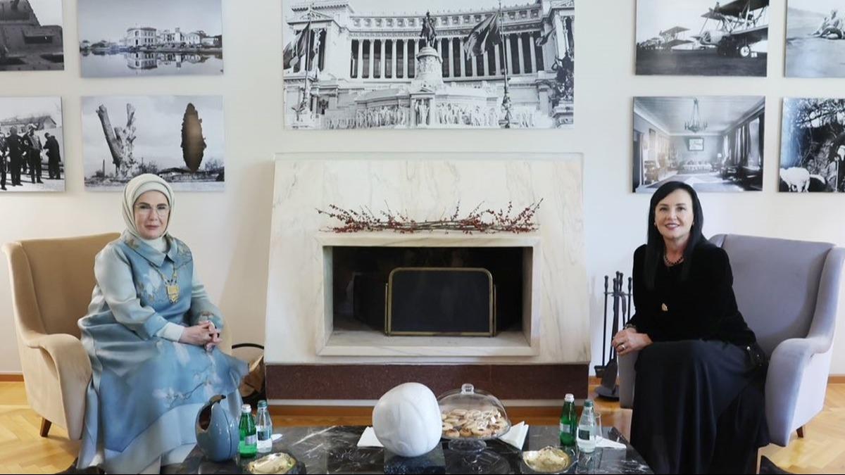 Emine Erdoan, Edi Rama'nn ei Linda Rama ile Tiran'da bulutu