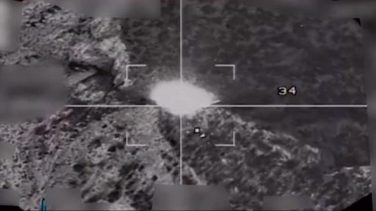 Siirt'te terr rgt PKK'ya ait 24 snak ve barnak yerle bir edildi