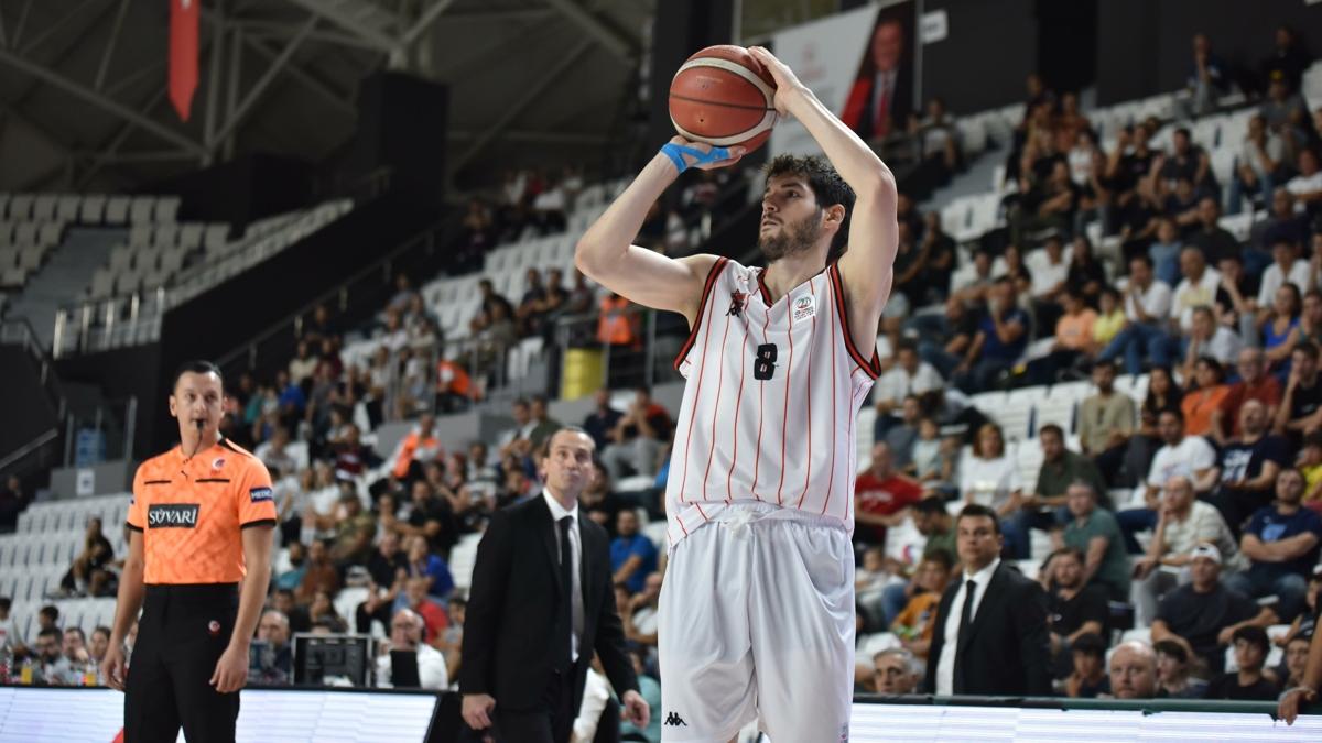 Manisa Basket sezonun ilk galibiyeti iin parkeye kacak