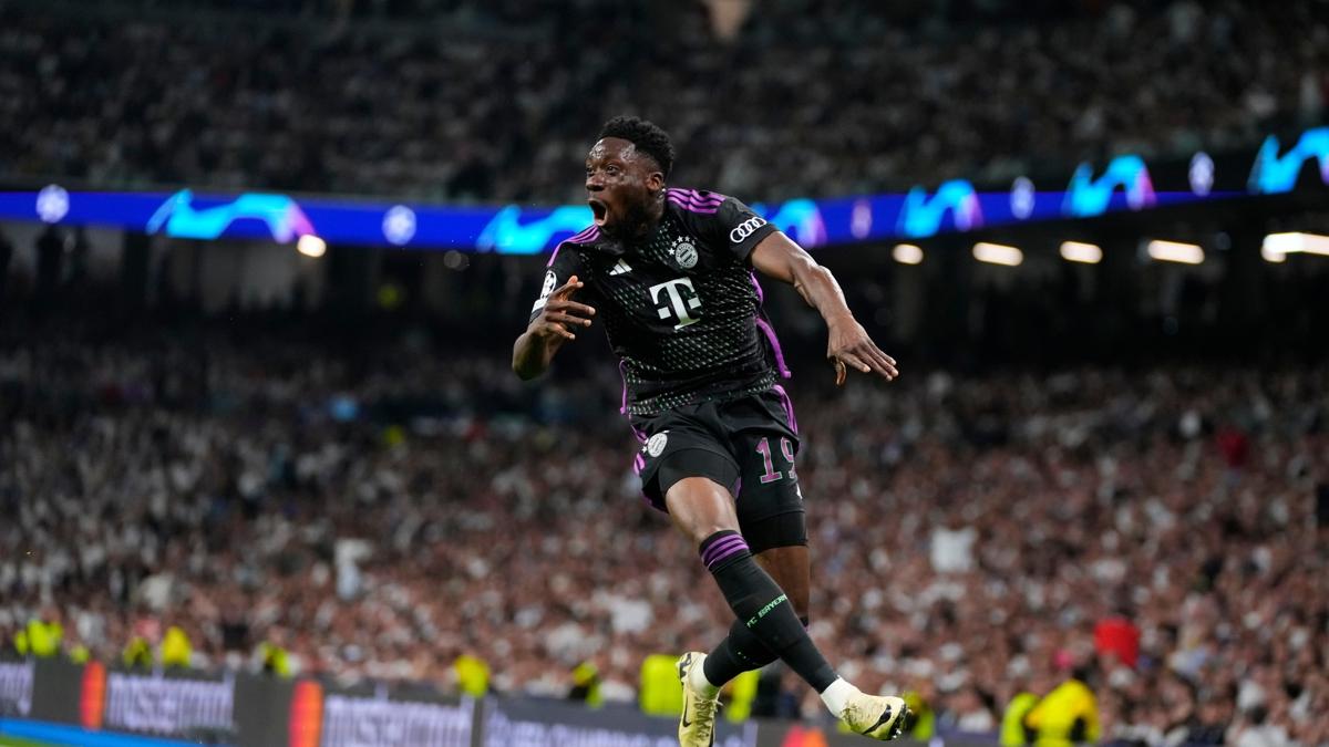 Alphonso Davies, Premier Lig yolunda 