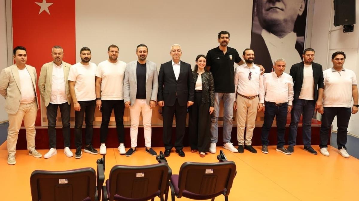 Melikgazi Kayseri Basketbol'da grev dalm yapld  