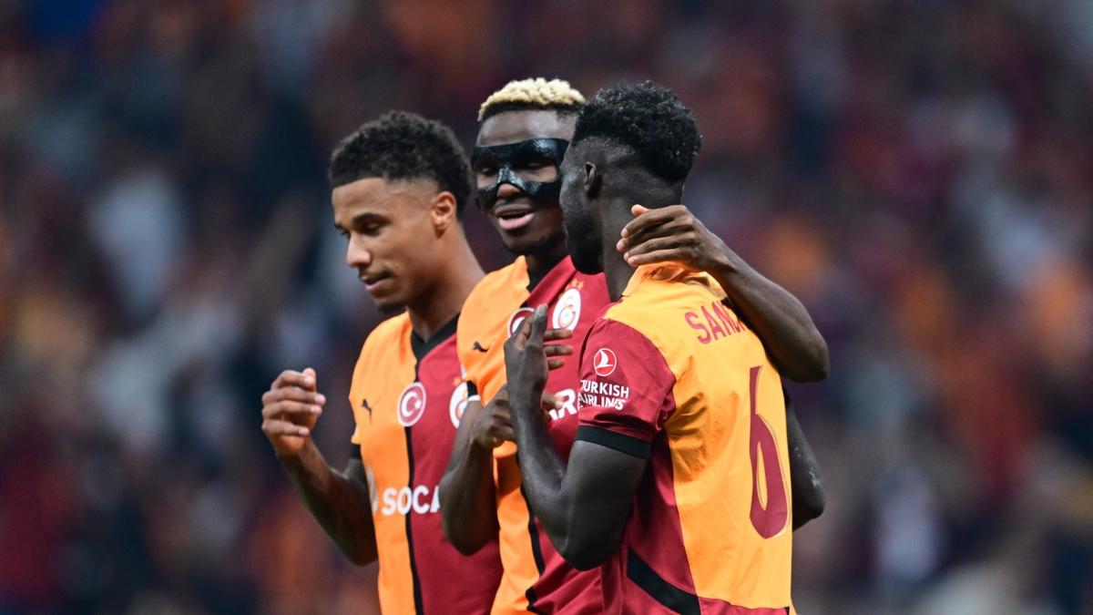 Galatasaray'da sakatlk! Oyuna devam edemedi