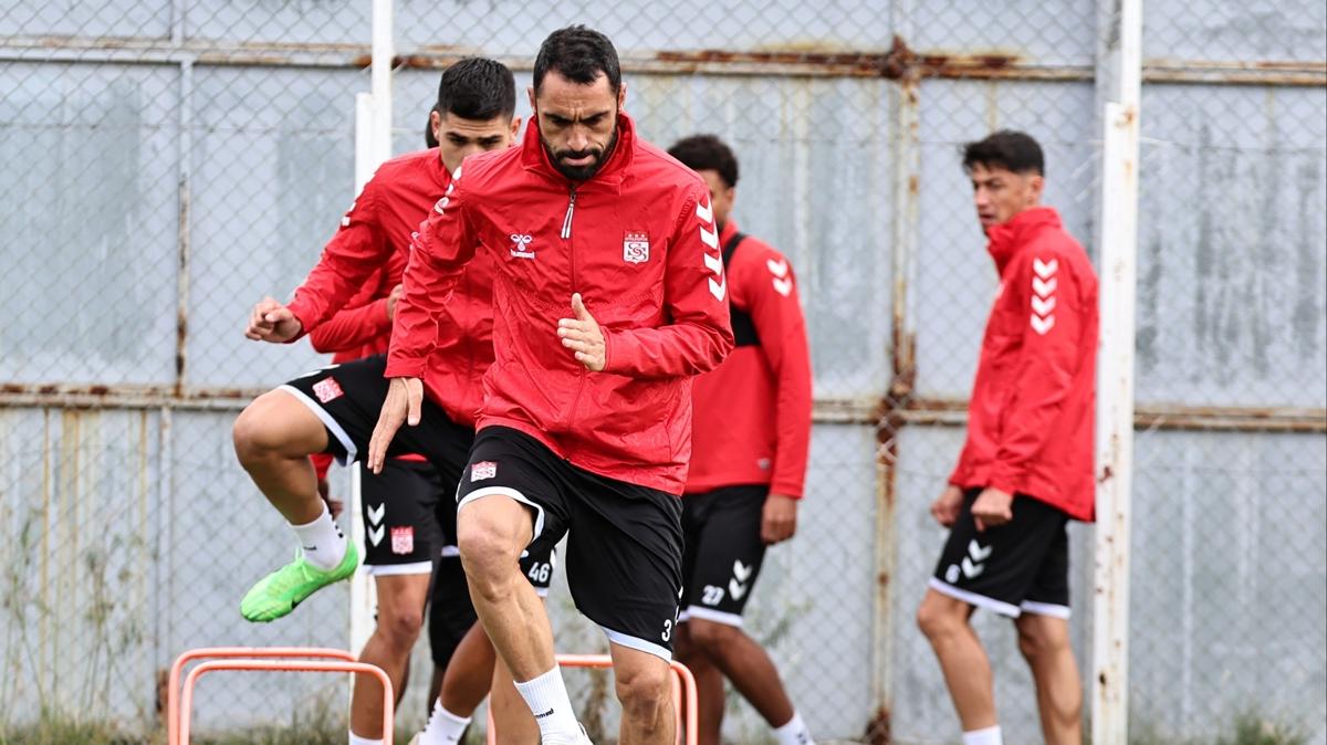 Sivasspor, yarn Hatayspor'u sahasnda konuk edecek