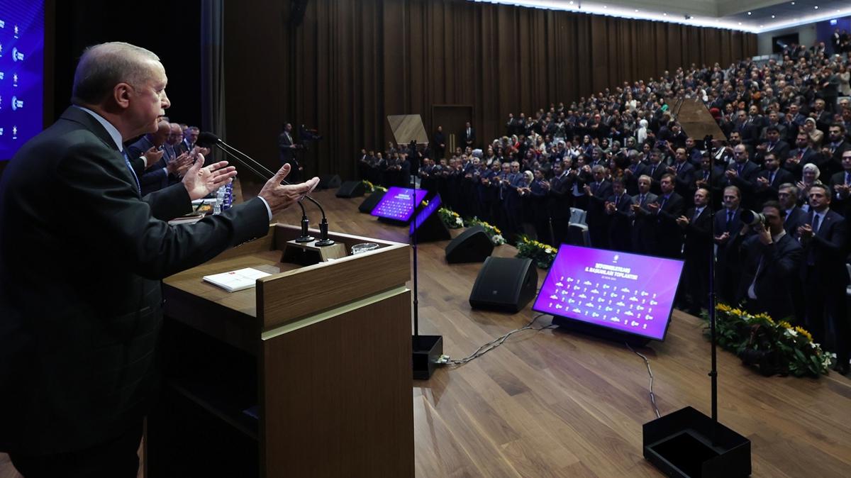 Bakan Erdoan'n szleri ayakta alkland: nsan klkl iblisler gibi ld