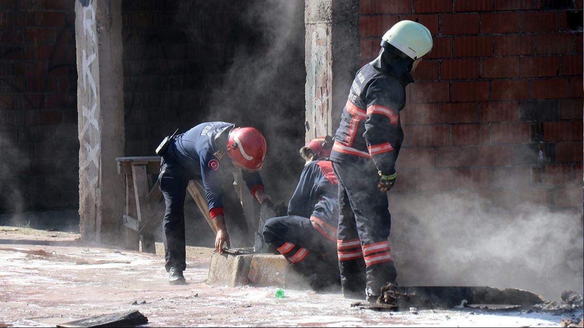 Sakarya'da metruk yapda bomba gibi patlama! Yangn doalgaz borusuna srad