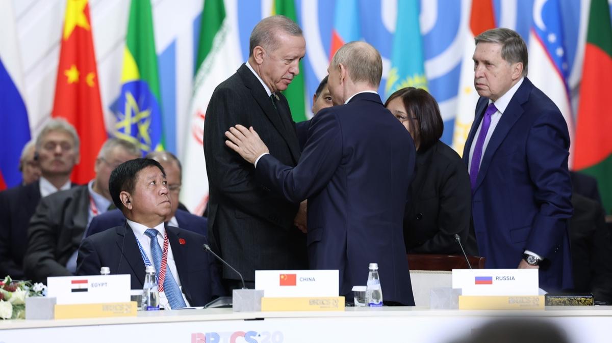 Putin ilk kez aklad: Bakan Erdoan yeniden teklif sundu