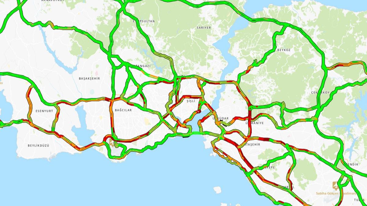 stanbul'da trafik younluu yzde 71'e kt