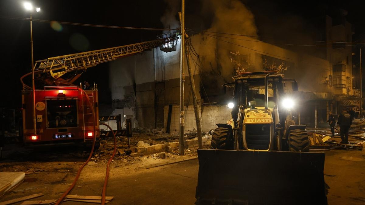 Mersin'de yatak ve baza retilen atlyede yangn