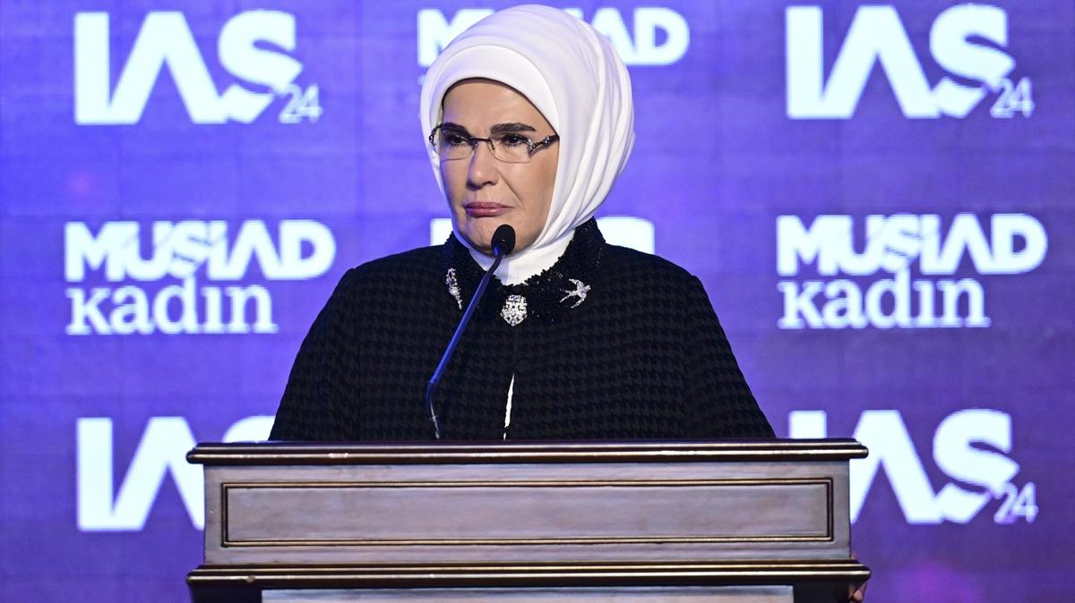 Emine Erdoan'dan Cumhuriyet Bayram mesaj