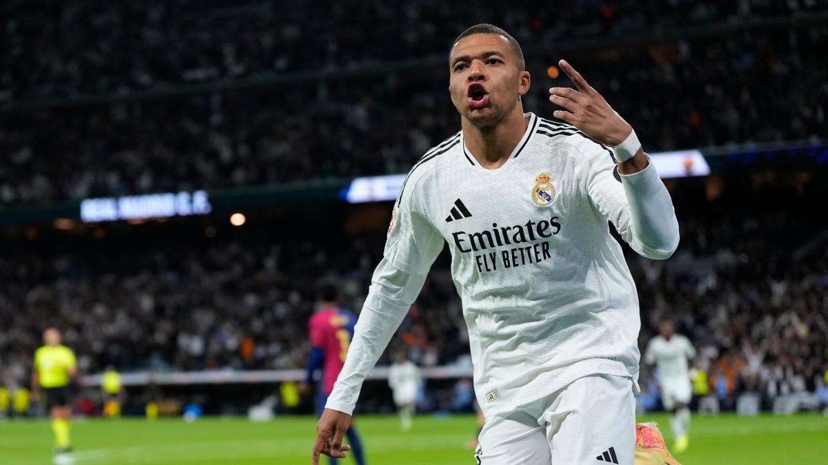 Benzema'dan Mbappe'ye: Artk 9 numara olduunu kafasna sokmal