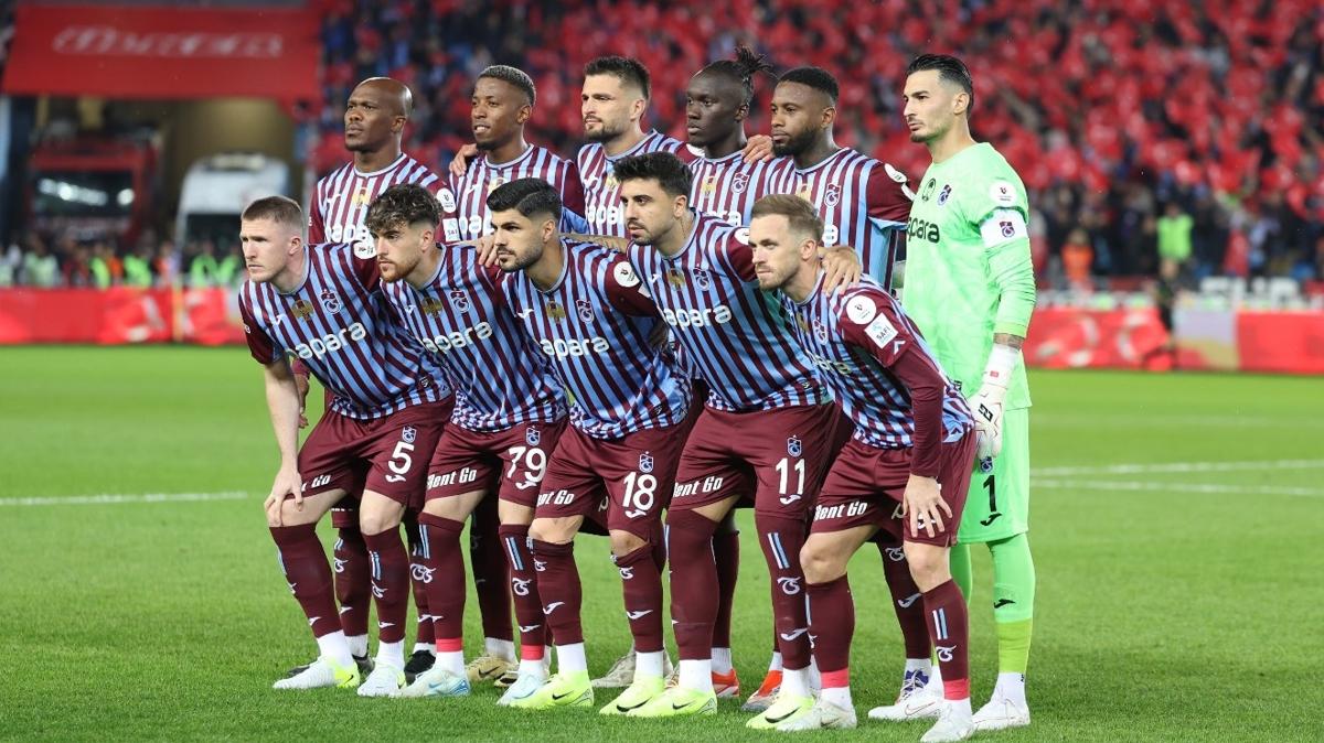 ampiyonluk sonras Trabzonspor'da iler pek de iyi gitmiyor!