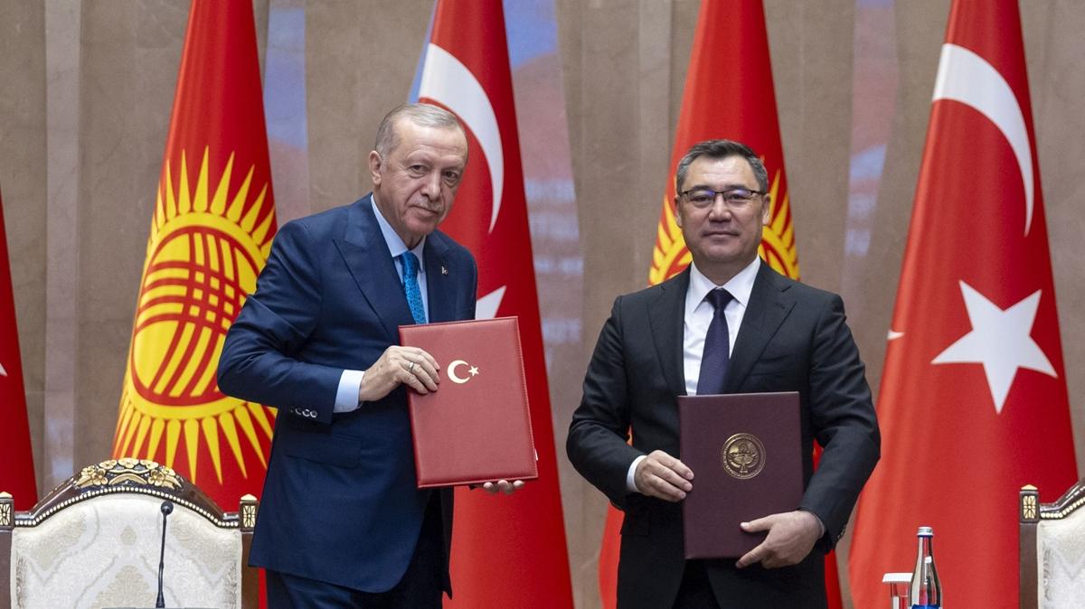 Trkiye-Krgzistan arasnda 19 anlamann imzas atld