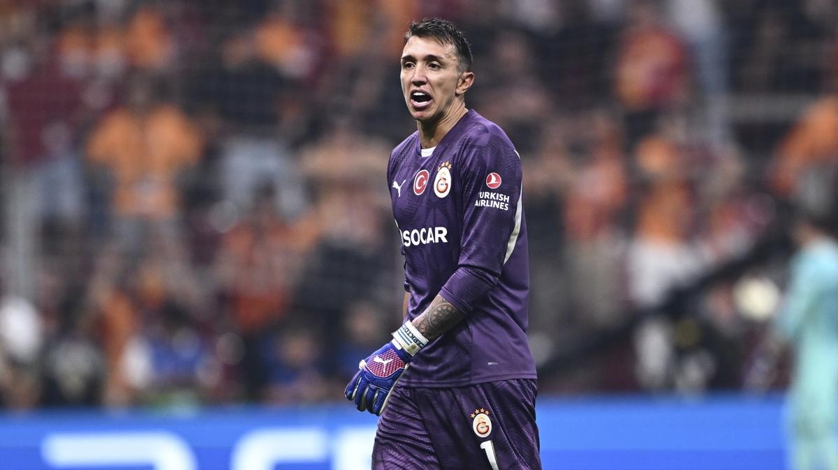 Fernando Muslera Tottenham manda sahada olacak