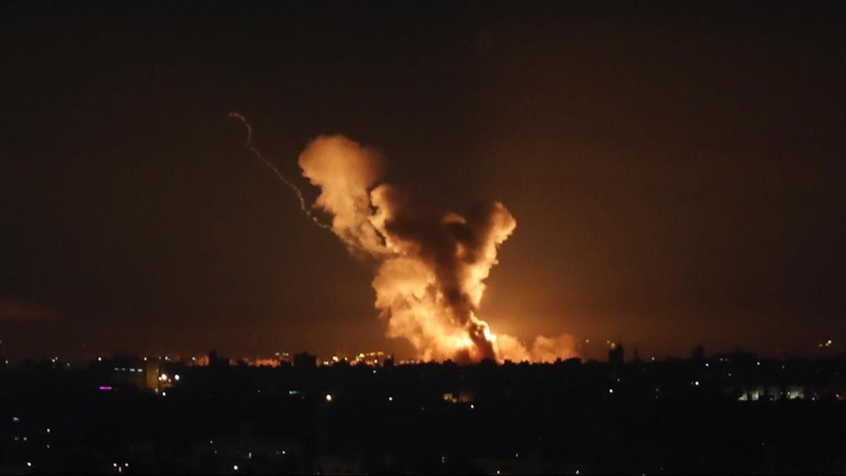 galci srail kana doymuyor! Baalbek blgesine youn bombardman: ok sayda l var