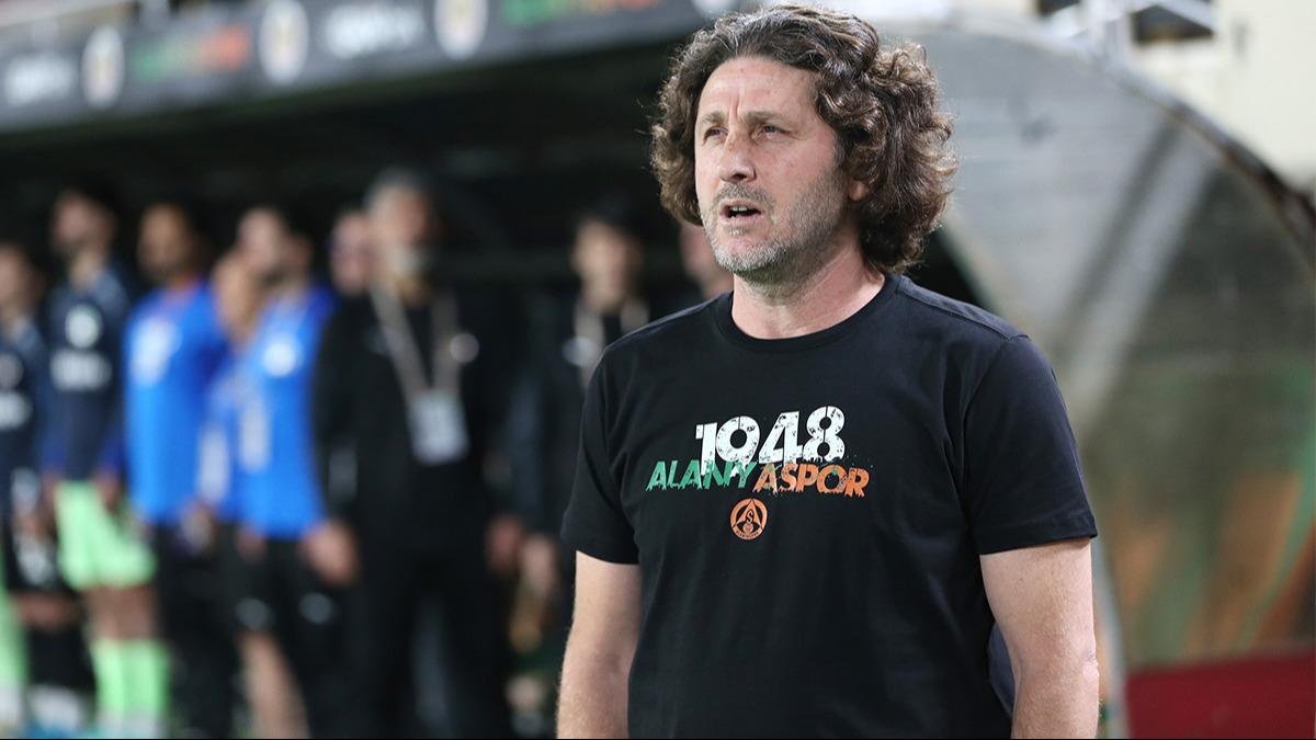 Sper Lig'de beklenmedik ayrlk! Alanyaspor'da Fatih Tekke dnemi sona erdi