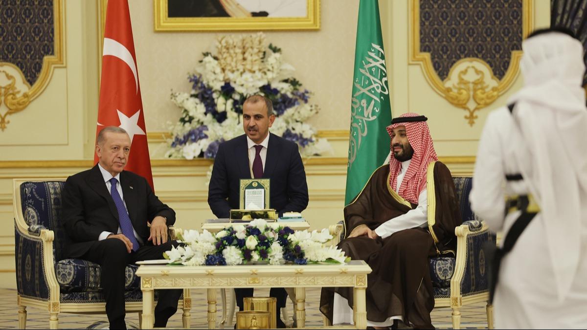 Riyad'da kritik temas! Cumhurbakan Erdoan Prens Selman ile bir araya geldi