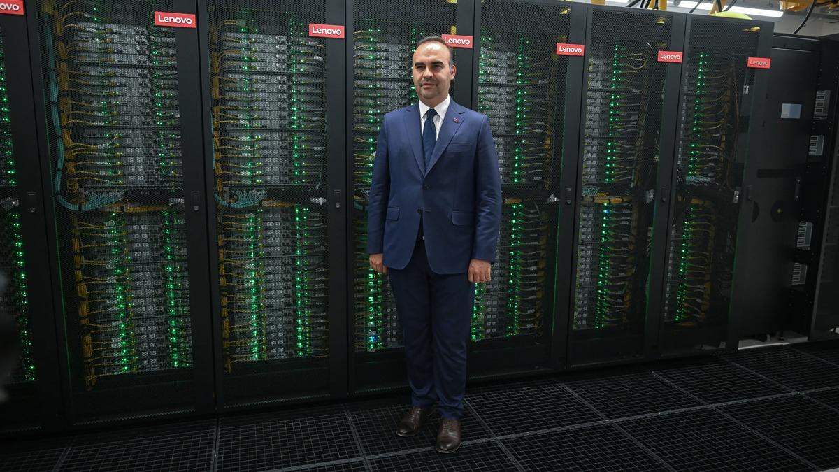 ''Sper Bilgisayar'' zel sektrn kullanmna alacak